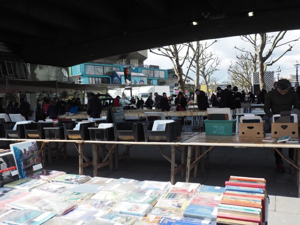 southbank book market